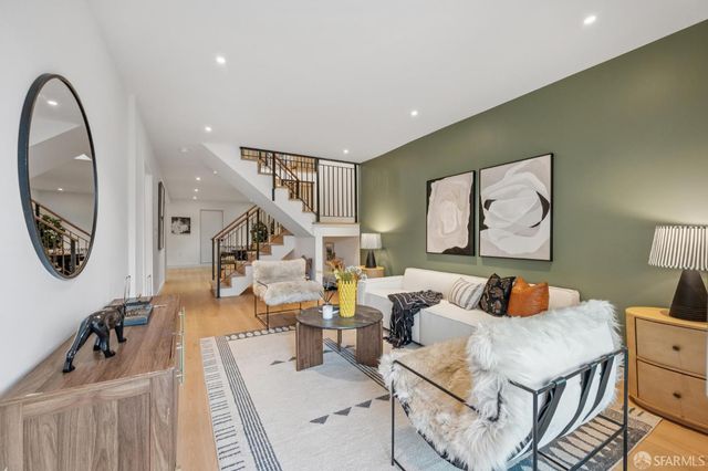 382 Lisbon Street, San Francisco, CA 94112