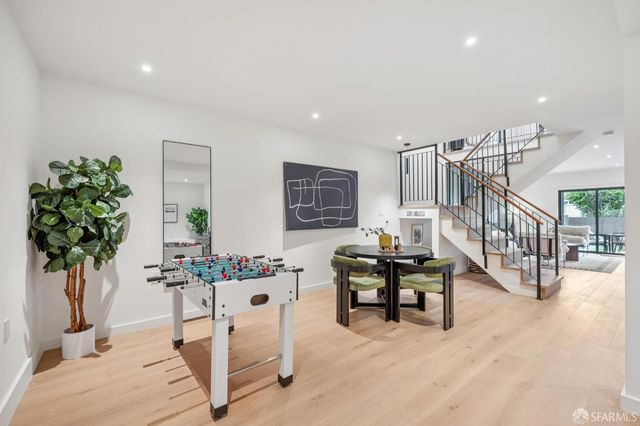 382 Lisbon Street, San Francisco, CA 94112