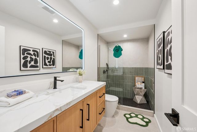 382 Lisbon Street, San Francisco, CA 94112