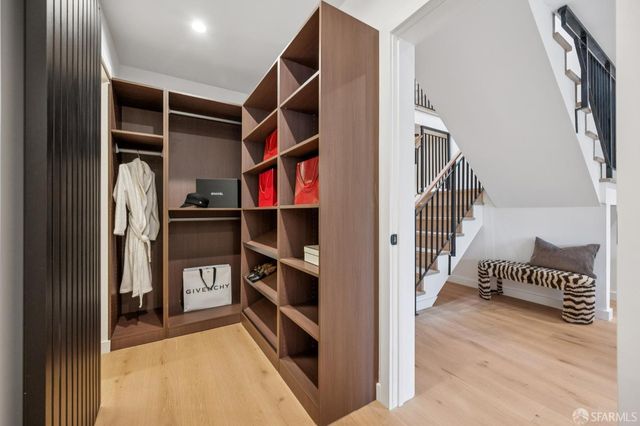 382 Lisbon Street, San Francisco, CA 94112