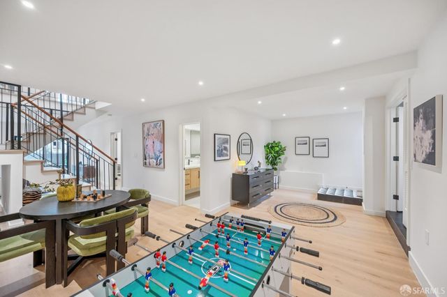 382 Lisbon Street, San Francisco, CA 94112