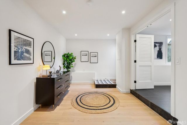 382 Lisbon Street, San Francisco, CA 94112