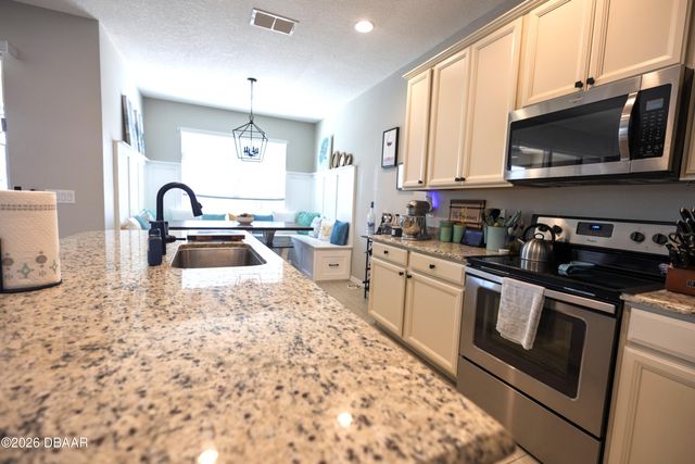 1292 Merion Drive, Mount Dora, FL 32757