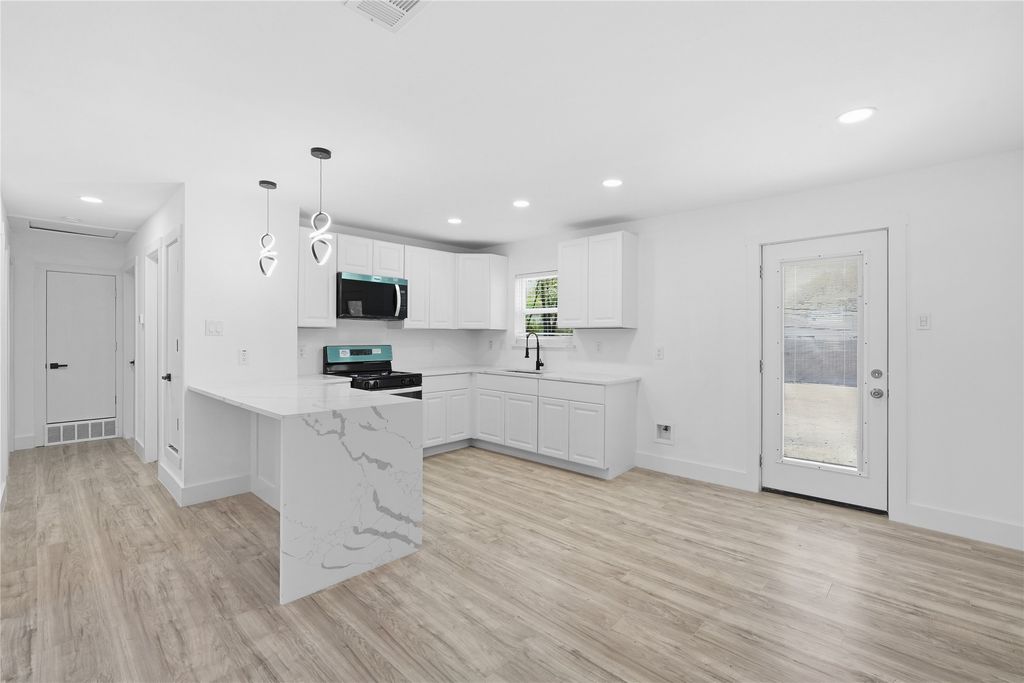 1504 Daniel Drive, Arlington, TX 76010 — photo 3