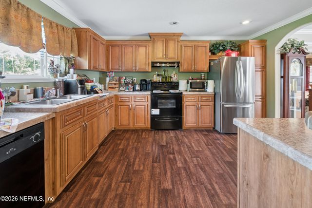 9874 CEDAR CREEK FARMS Road, Glen St. Mary, FL 32040