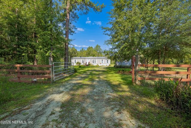 9874 CEDAR CREEK FARMS Road, Glen St. Mary, FL 32040