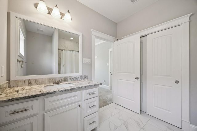 1547 Cheshire Lane, Houston, TX 77018