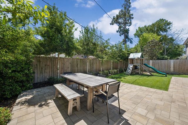 1547 Cheshire Lane, Houston, TX 77018