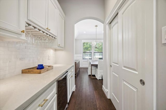 1547 Cheshire Lane, Houston, TX 77018