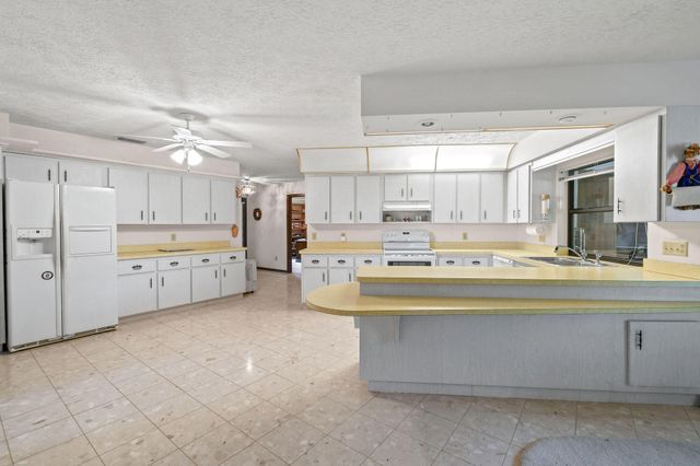 2961 SE Farley Road, Port St Lucie, FL 34952