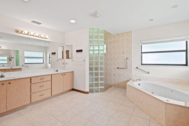 2961 SE Farley Road, Port St Lucie, FL 34952