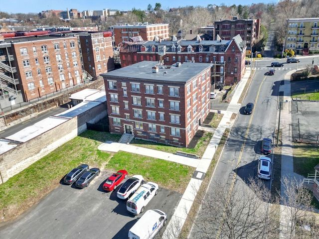120-122 Central St, Springfield, MA 01105