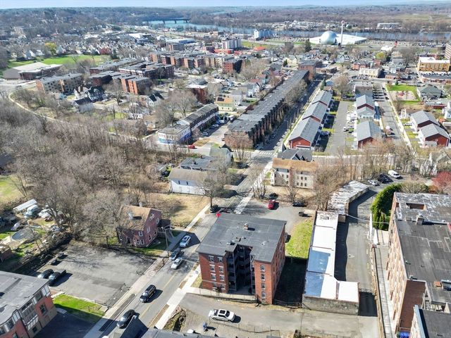 120-122 Central St, Springfield, MA 01105