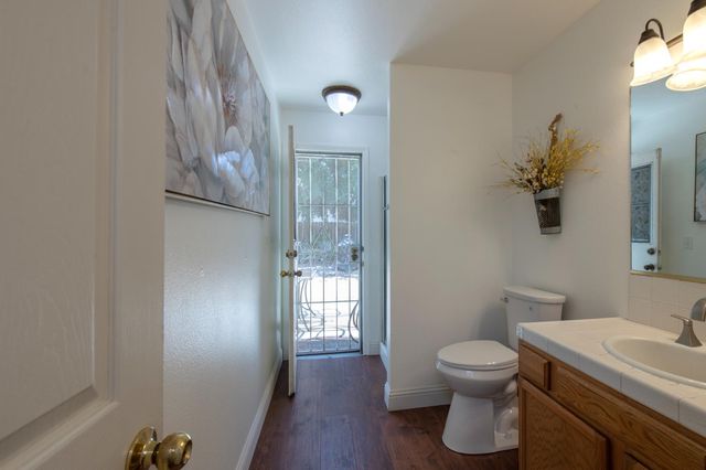 4649 W Saginaw Way, Fresno, CA 93722