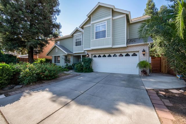 4649 W Saginaw Way, Fresno, CA 93722
