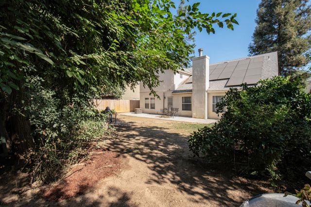 4649 W Saginaw Way, Fresno, CA 93722