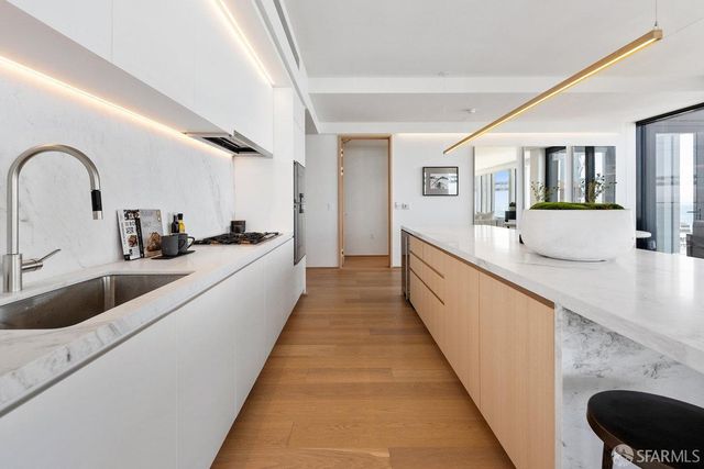 1 Steuart Lane 801, San Francisco, CA 94105