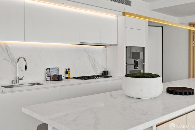 1 Steuart Lane 801, San Francisco, CA 94105