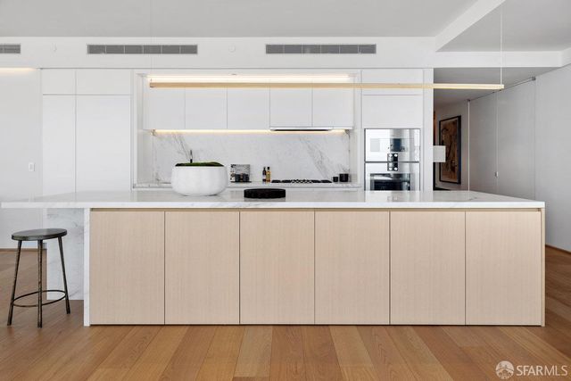 1 Steuart Lane 801, San Francisco, CA 94105