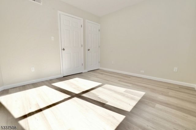 212 N 1St St, Paterson City, NJ 07522
