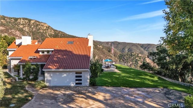 2356 Live Oak Meadows Road, Malibu, CA 90265
