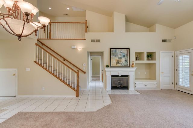 3750 W Vincent Lane, Fresno, CA 93711
