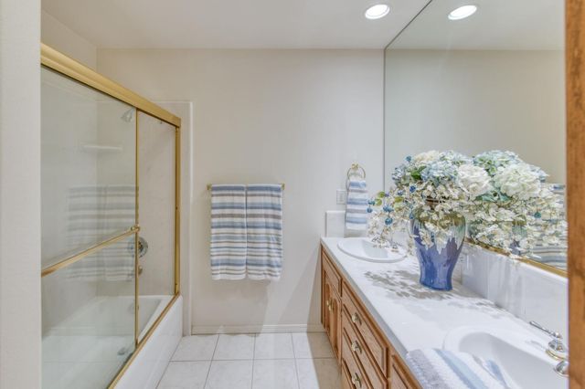 3750 W Vincent Lane, Fresno, CA 93711
