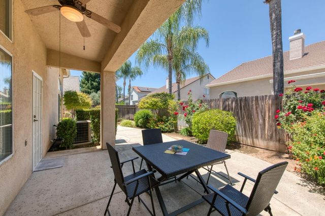 3750 W Vincent Lane, Fresno, CA 93711