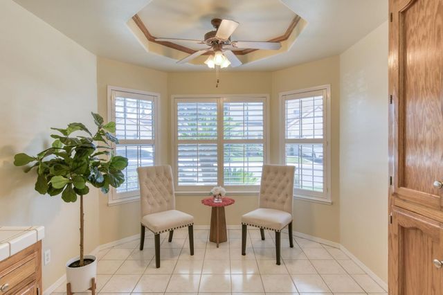 3750 W Vincent Lane, Fresno, CA 93711