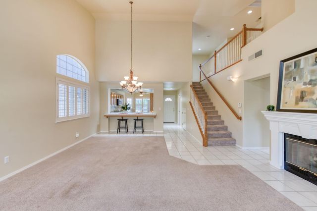 3750 W Vincent Lane, Fresno, CA 93711
