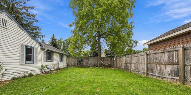 26215 S Wind Lake ROAD, Waterford, WI 53185