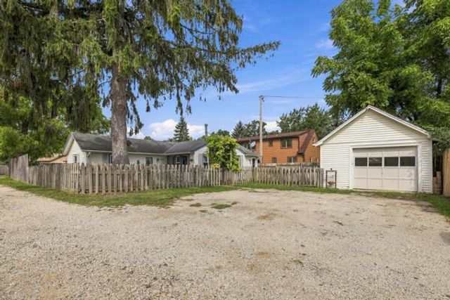26215 S Wind Lake ROAD, Waterford, WI 53185