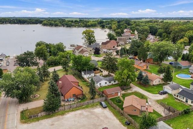 26215 S Wind Lake ROAD, Waterford, WI 53185