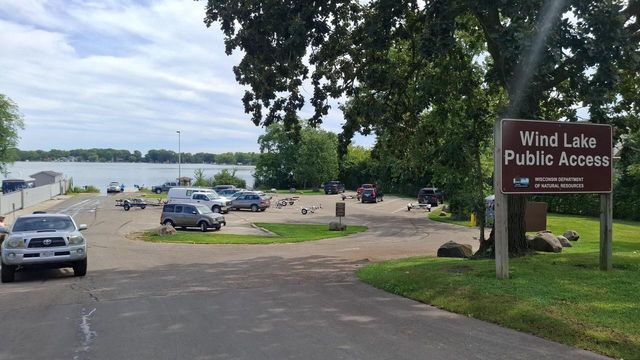 26215 S Wind Lake ROAD, Waterford, WI 53185
