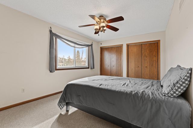 1656 Meadow Circle SE, Rochester, MN 55904