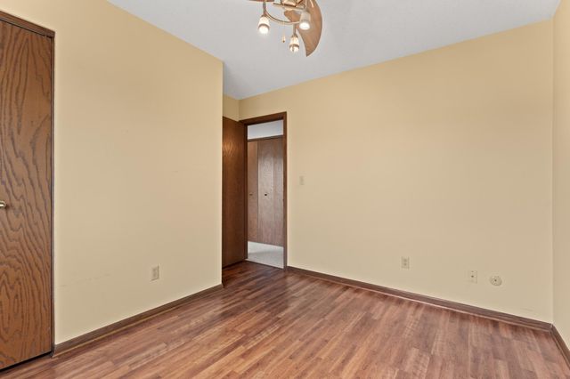 1656 Meadow Circle SE, Rochester, MN 55904