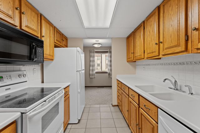 1656 Meadow Circle SE, Rochester, MN 55904