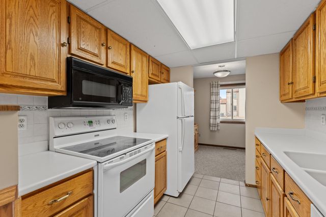 1656 Meadow Circle SE, Rochester, MN 55904