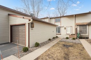1656 Meadow Circle SE, Rochester, MN 55904