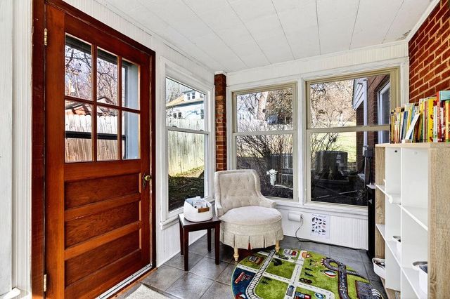 1521 CHURCHVILLE AVE, Staunton, VA 24401