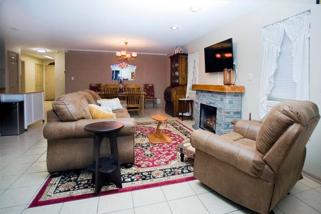 2525 Longwood Drive 101, Highland, IN 46322