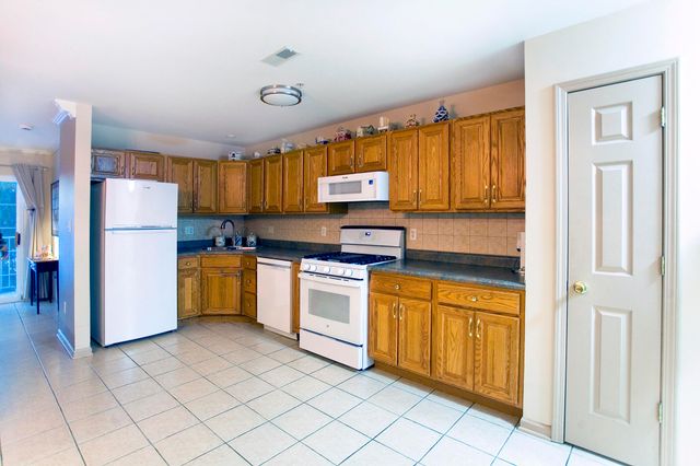 2525 Longwood Drive 101, Highland, IN 46322