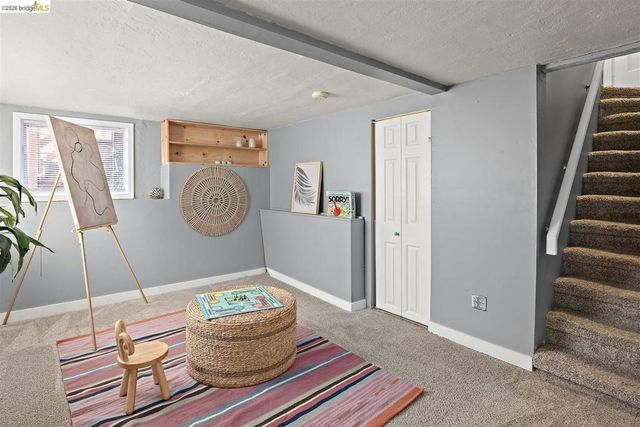 4546 Virginia Ave, Oakland, CA 94619
