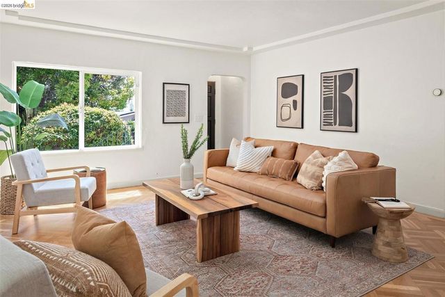 4546 Virginia Ave, Oakland, CA 94619