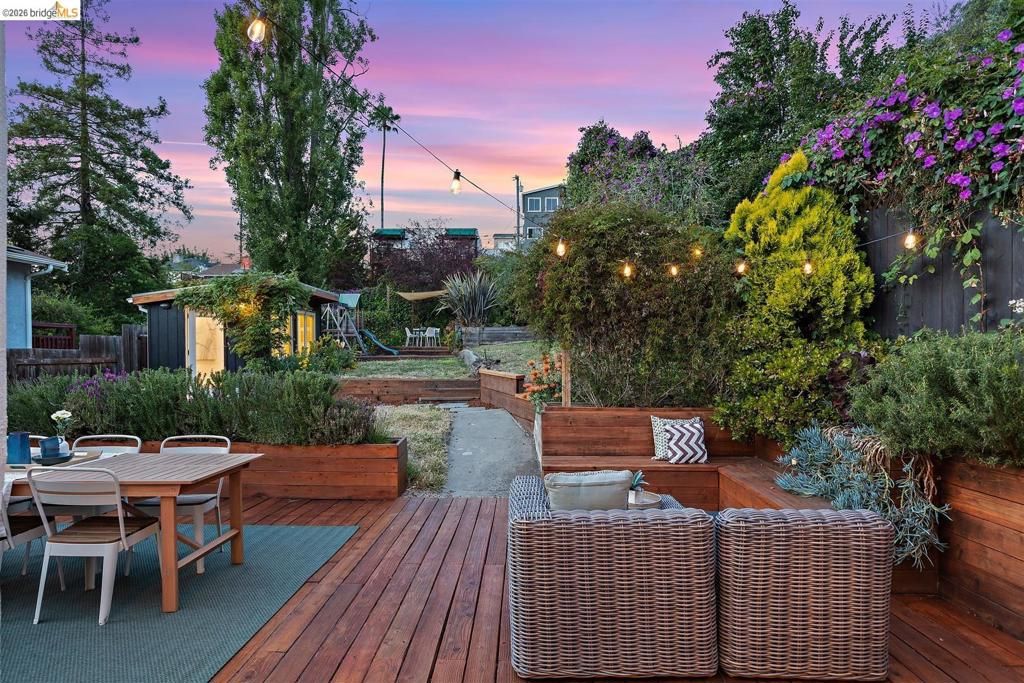Image 19 of property listing at 4546 Virginia Ave, Oakland, CA 94619
