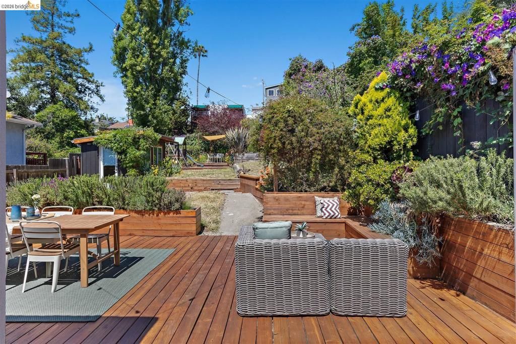Image 22 of property listing at 4546 Virginia Ave, Oakland, CA 94619