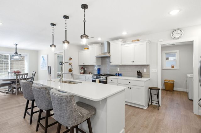 5801 HARVEST LEAF DR, Columbia, MO 65202