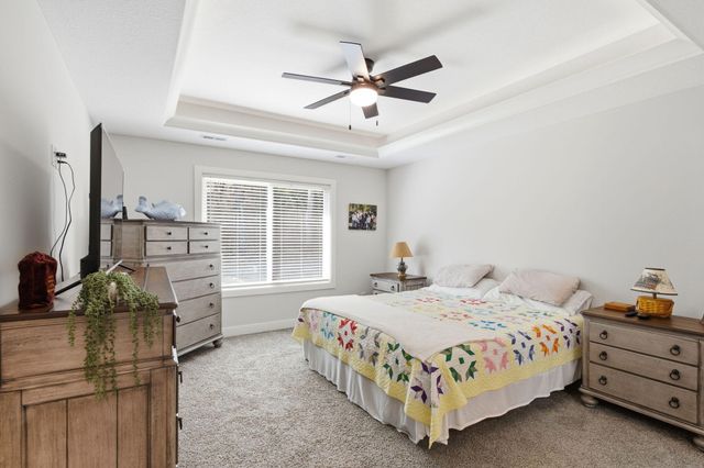 5801 HARVEST LEAF DR, Columbia, MO 65202