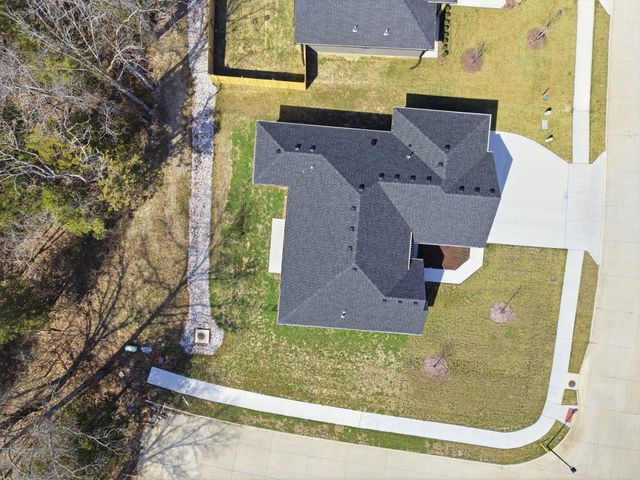 5801 HARVEST LEAF DR, Columbia, MO 65202