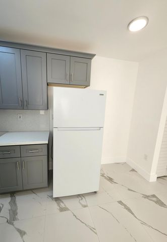 2466 Lincoln Street 3, Hollywood, FL 33020